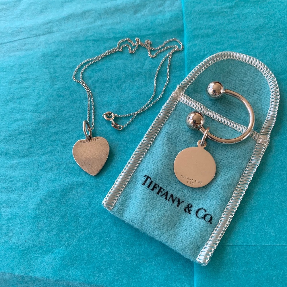 Tiffany&Co Horseshoe Keychain Charm & heartPendant - Picture 15 of 16